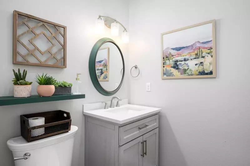 "Great location, private, quiet, gorgeous master suite. Games and pool were great." - Schareane