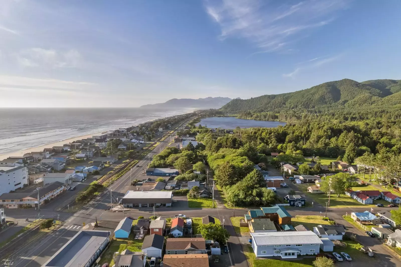 Rockaway Beach is south of Cannon Beach and north of Tillamook. Use this rental as a base camp to explore the Oregon Coast.