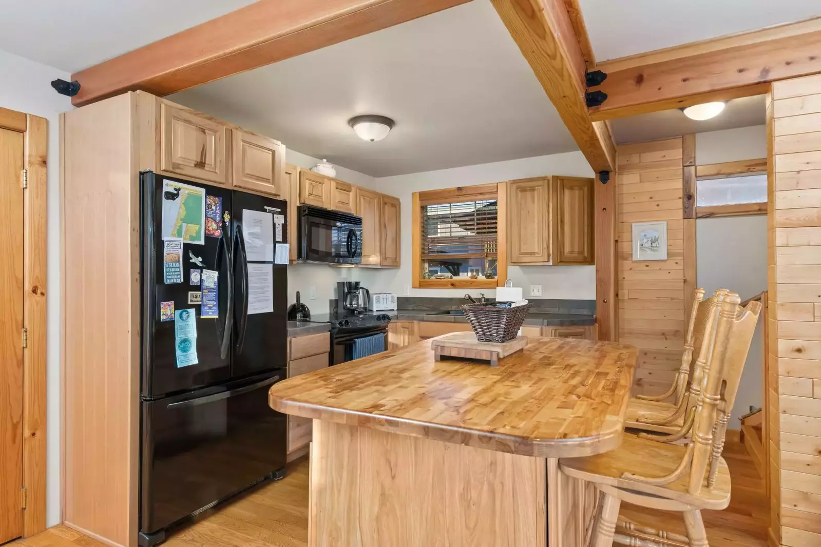 House was clean and well stocked.  -Katie R.