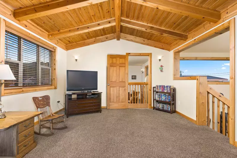 Enjoy Cedar Lodge's collection of classic movies!