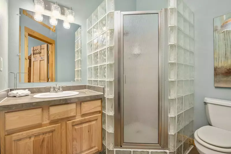 "House has a lot of character. Plenty of beds. We were here for a work trip, so didn’t use the kitchen much. Customer service was AMAZING." - Tiffany