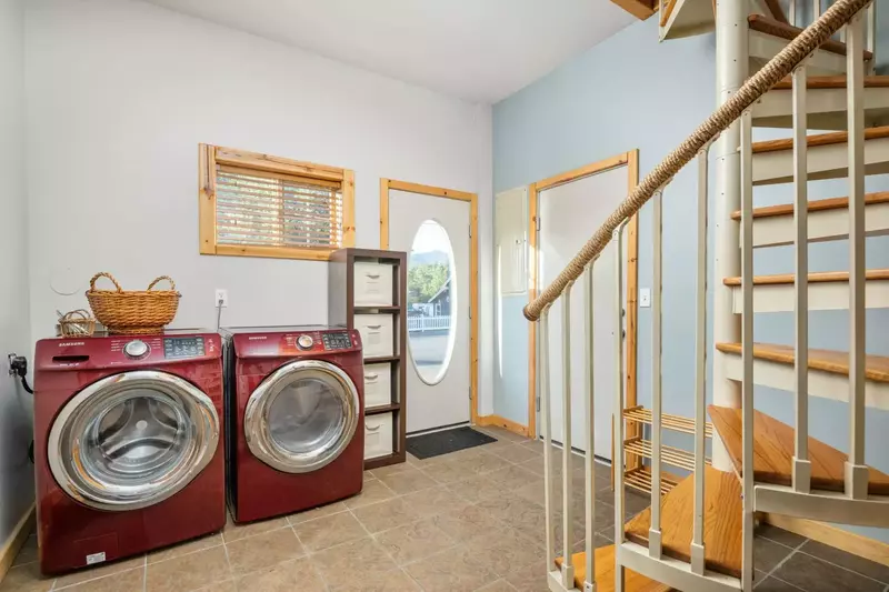 This rental has an up to date washing machine and dryer for guest use.