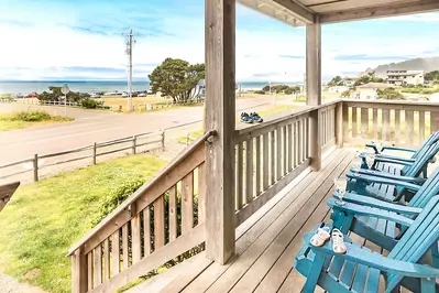 Elevated above a gorgeous wetland that is home to birds and wildlife, this incredible escape offers panoramic views of the Pacific Ocean.