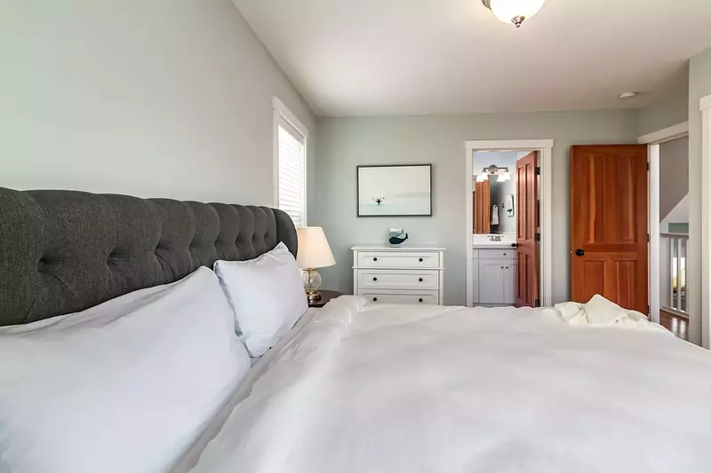 "Had a wonderful time, ocean views,  short walk to the beach, and many convenient amenities nearby!" - Ryan