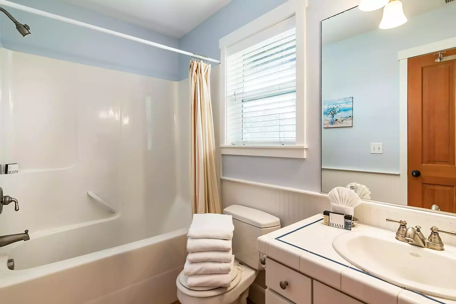 "Perfectly located right at Roads end beach with beautiful views of the ocean which our family and friends enjoyed immensely!" - Casey