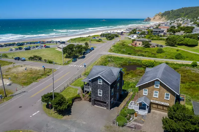 "We absolutely loved this place! It was across the street from our favorite beach. It was so clean and beautifully decorated." - Anne