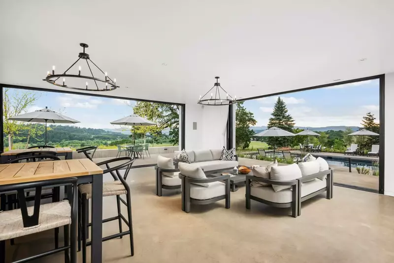 "This was our second time staying at Deux Vert, and it just keeps getting better." - Tom