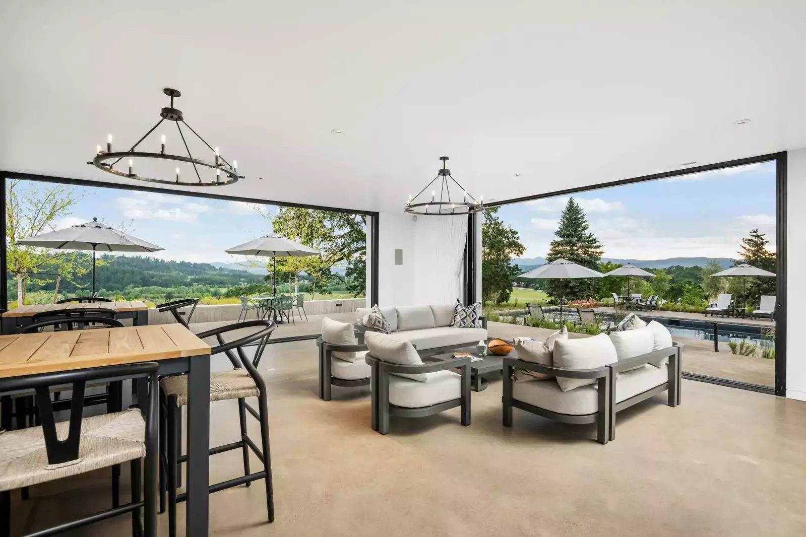 "This was our second time staying at Deux Vert, and it just keeps getting better." - Tom