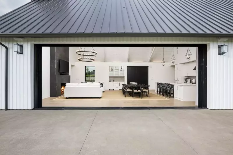 "Deux Vert is an absolutely stunning and beautiful property. Spectacular views of the 28 acre vineyard are seen from every room of the house. " - Val