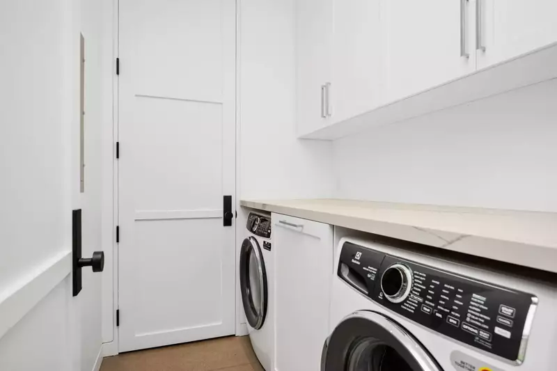 This rental has an up to date washing machine and dryer for guest use.
