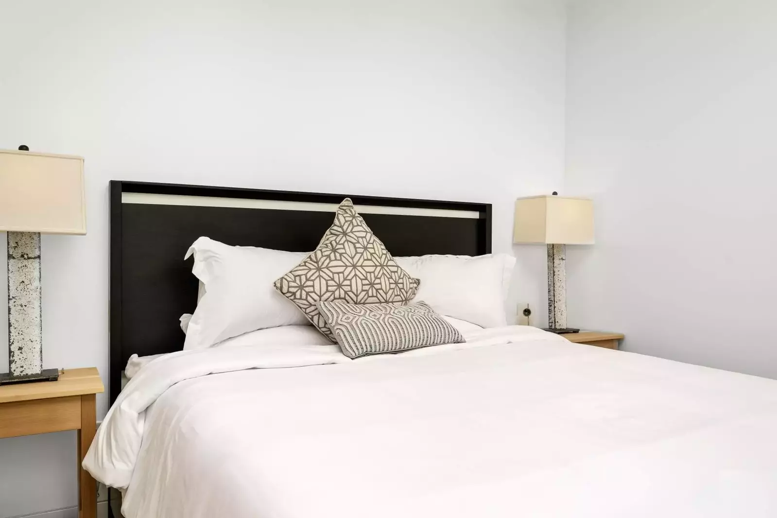 "We look forward to our next visit to this enchanting place. Immeasurable high marks to Deux Vert!" - Valerie