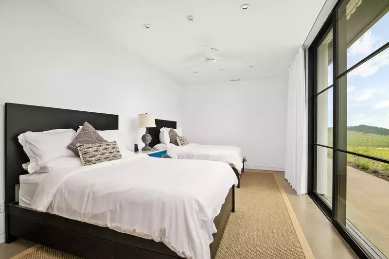 The views from the beds are beyond belief!