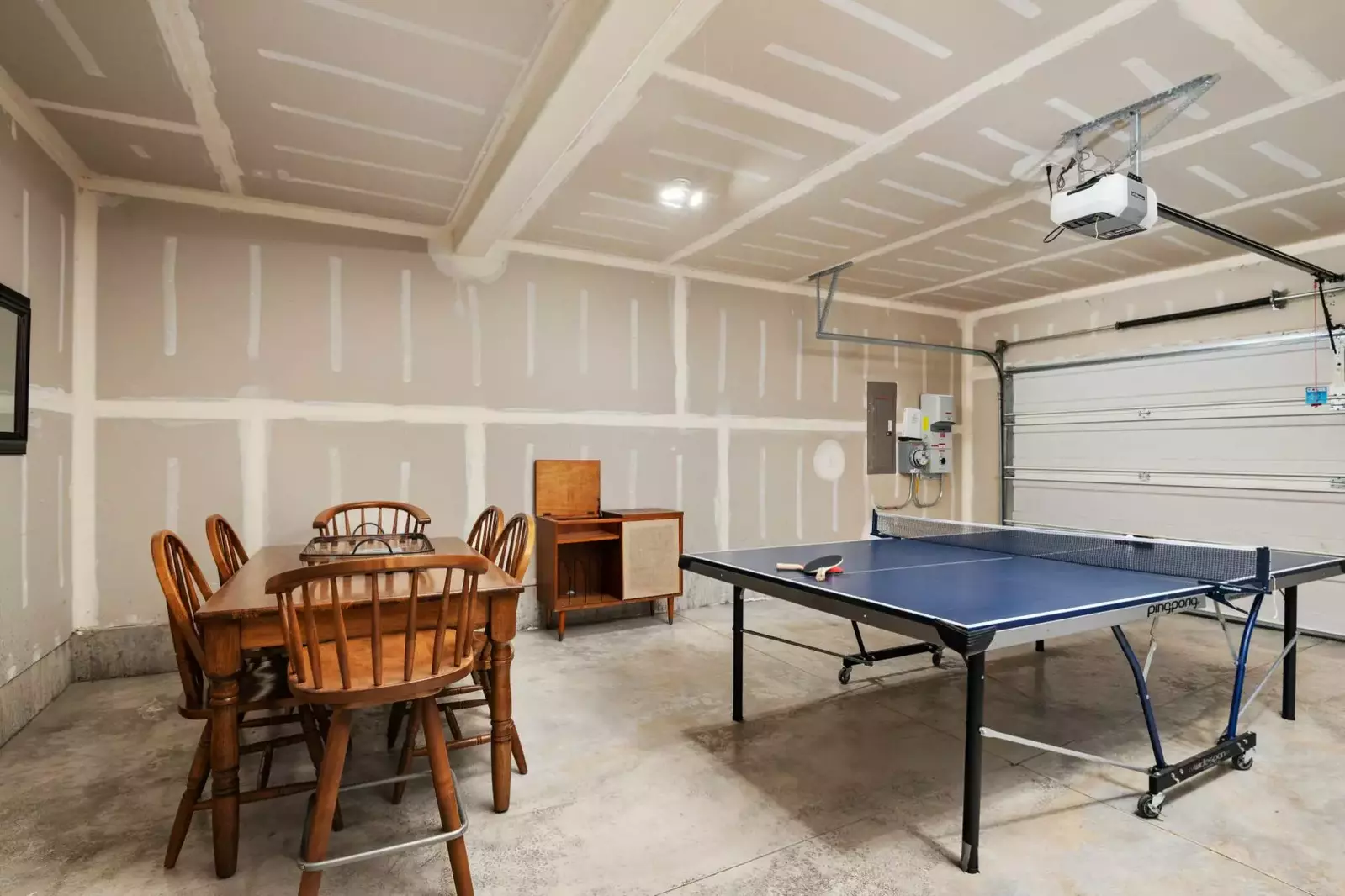 Find out who's the best ping pong player in your family with a championship tournament.