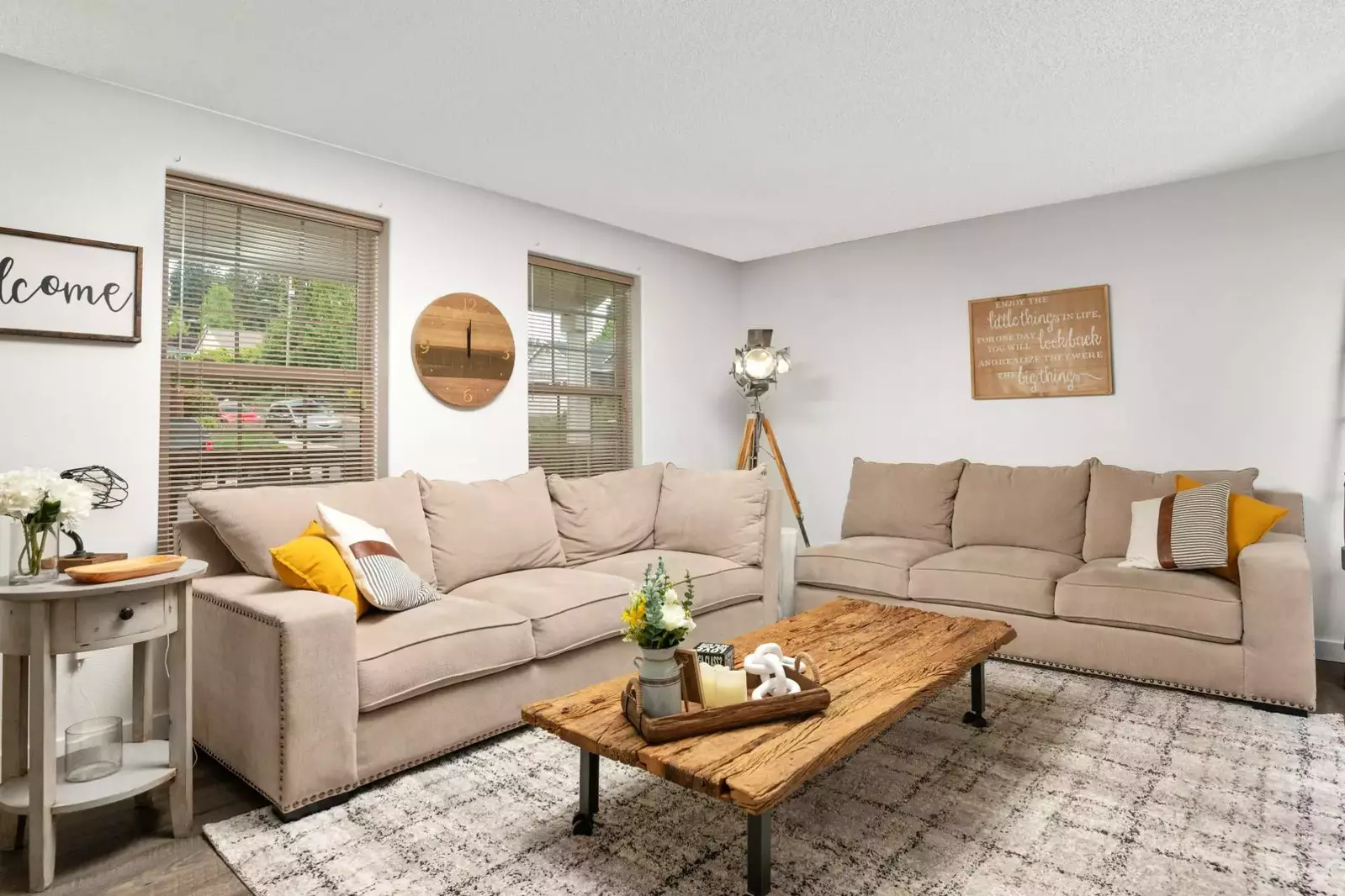 "House was very clean and spacious. Loved the location and communication was excellent." - Monica