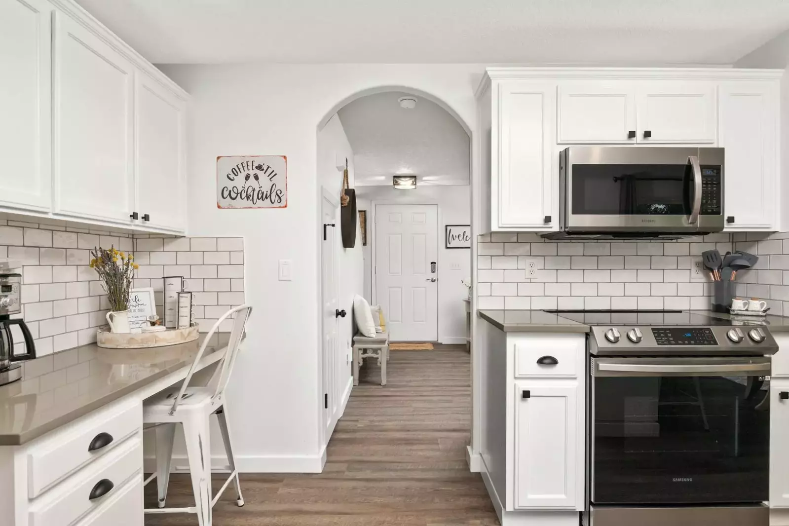 "We had a lovely stay at the Kef house! All the rooms were well appointed. Bedrooms were comfortable and the kitchen had everything" - Cynthia