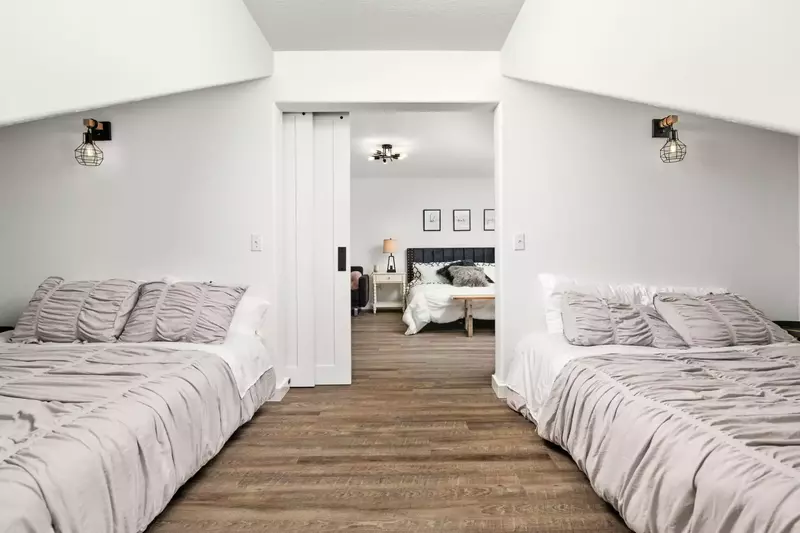 "We loved the number of beds, cleanliness, design/decor and location! This property was amazing." - Krista