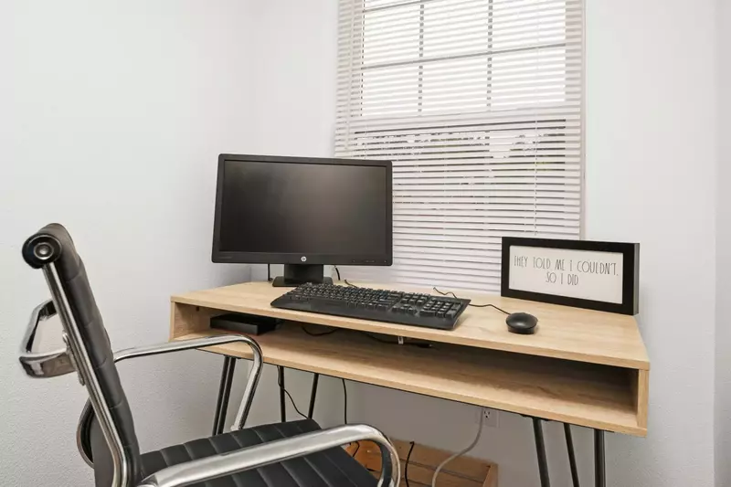 "The property was two blocks away from three excellent restaurants. We walked to dinner each night. I would recommend this property." - Christine