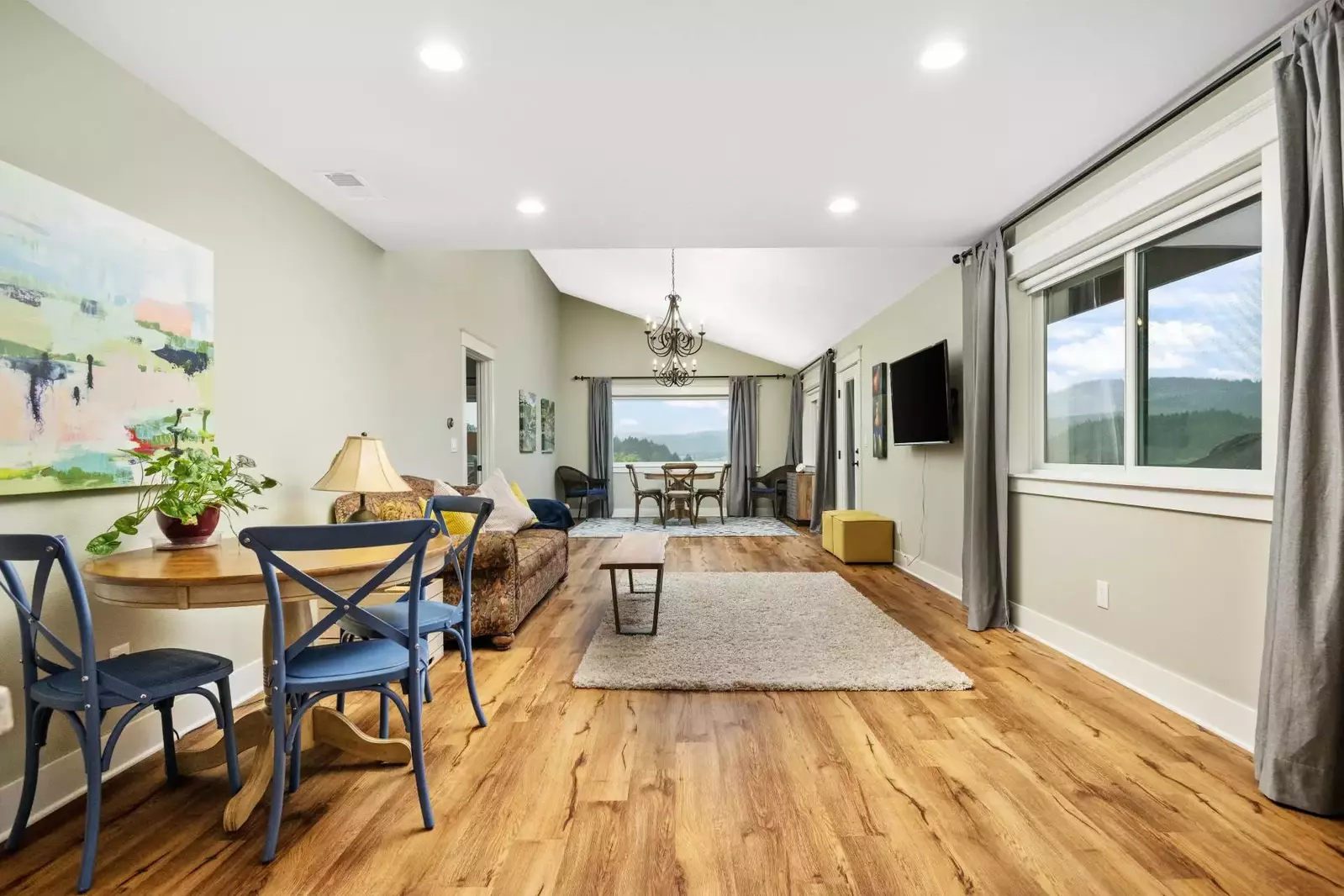 "Clean and modern accommodations with everything you need!"  - Jennifer S