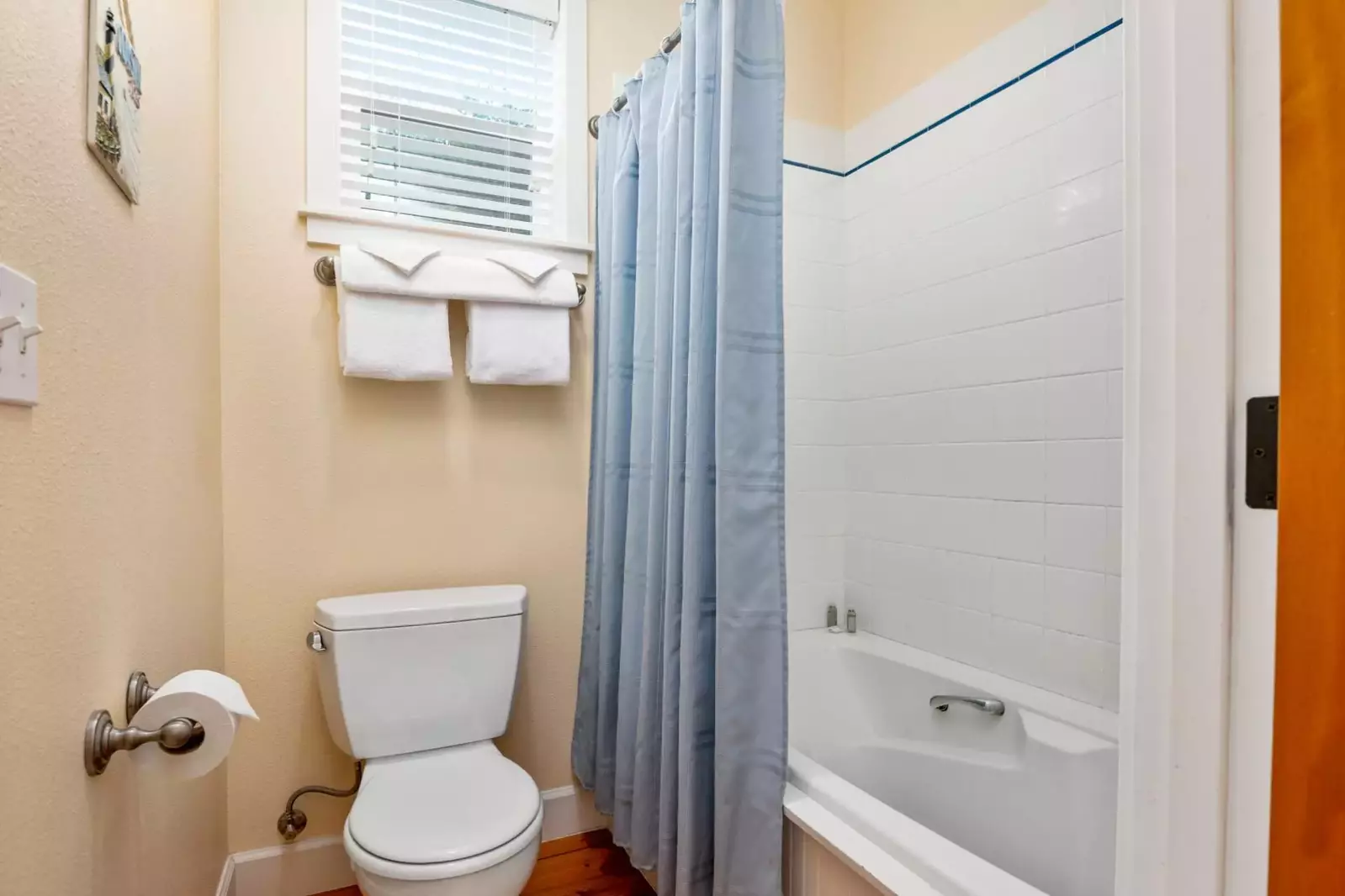 "House was super comfortable and had tons of amenities. Kitchen/Bathrooms very well stocked." - Michelle