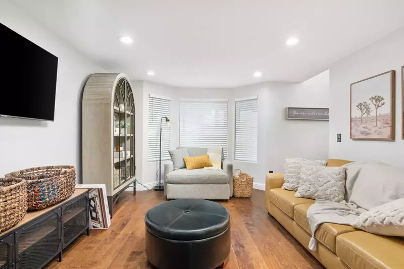 Watch you favorite movies, shows, and sports on this smart tv after a day exploring the Pacific Northwest.