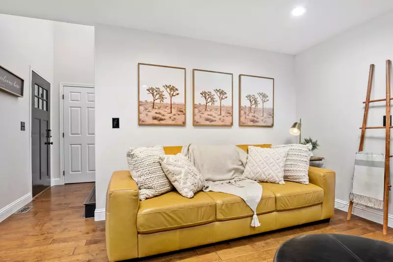 "This house was gorgeous, clean, spacious." - Rozanne