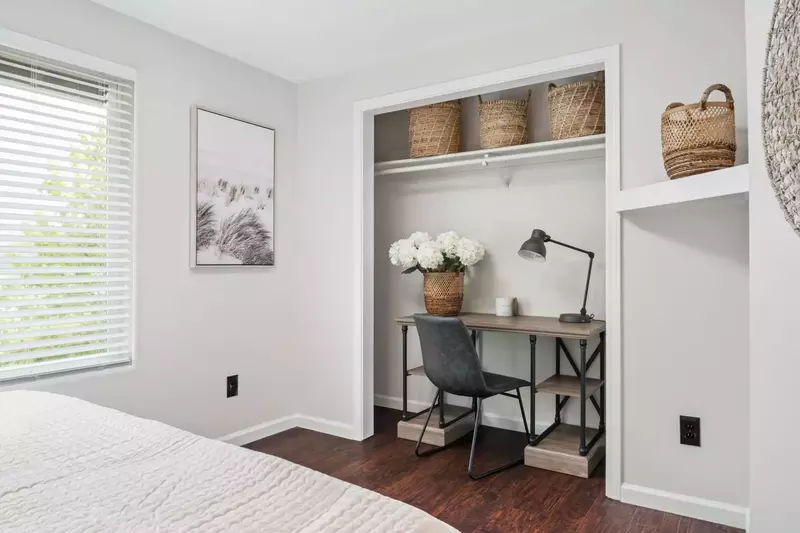 "Great house for a larger group. 5 bedrooms with nice beds" - James