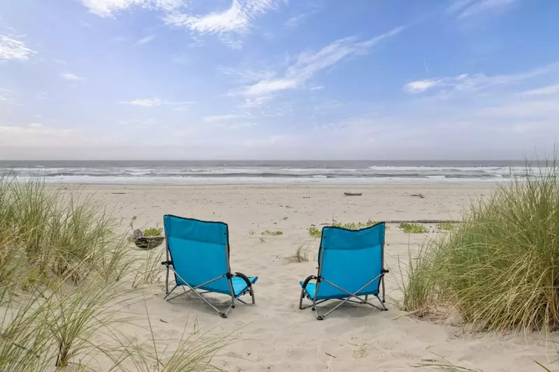 "House was lovely and the view from the deck upstairs was perfect. Really enjoyed the privacy and hot tub and quick access to the beach." - Patrick