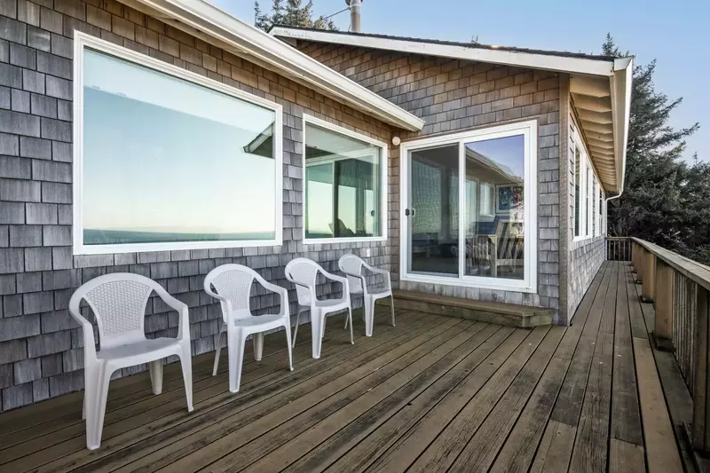 SeaScape at Winema Beach