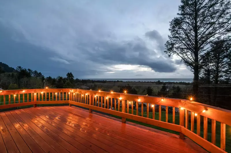 The large deck was nice for soaking up the sun and happy hour and enjoying the sunset.  -Elaine