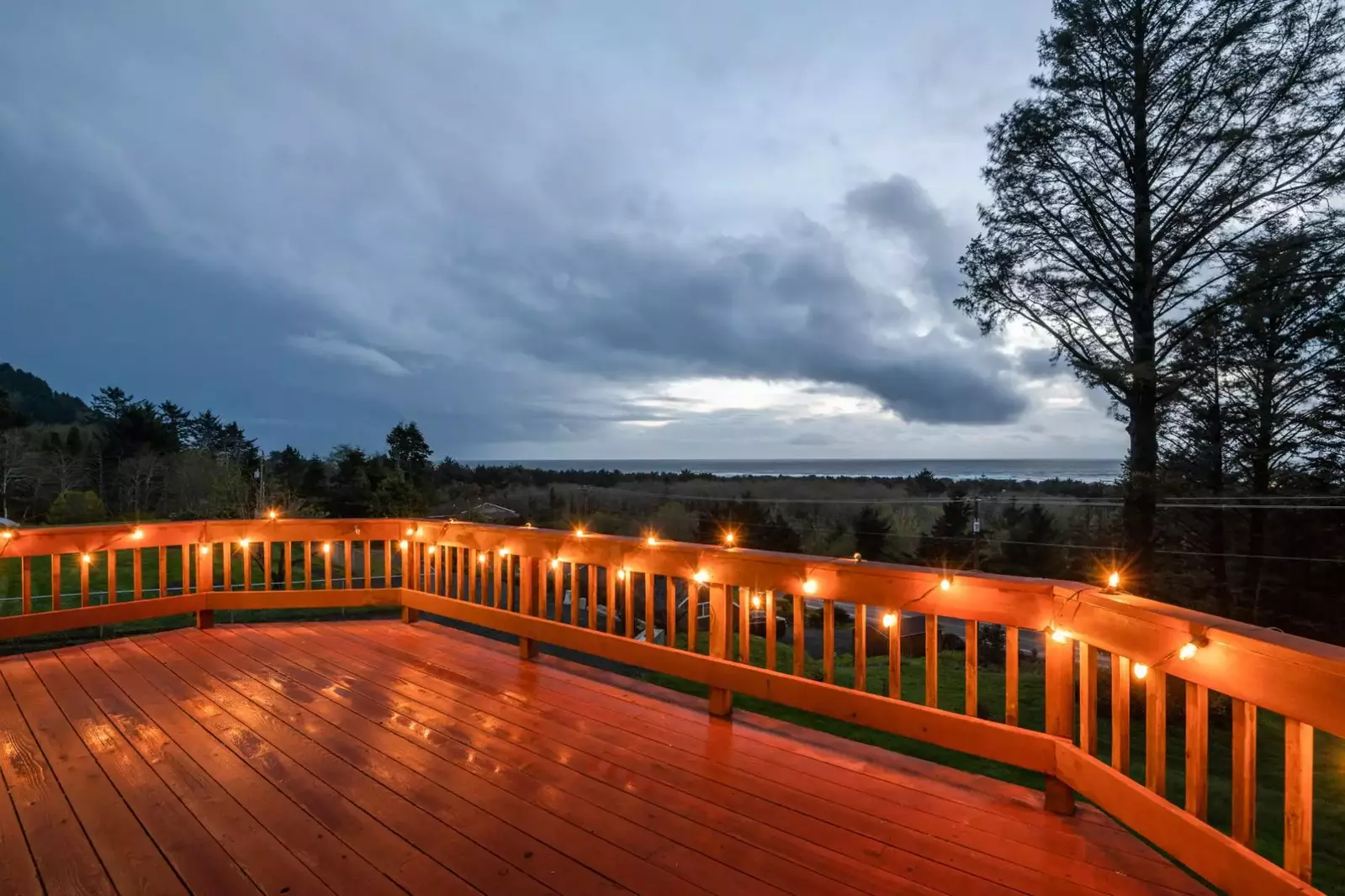 The large deck was nice for soaking up the sun and happy hour and enjoying the sunset.  -Elaine
