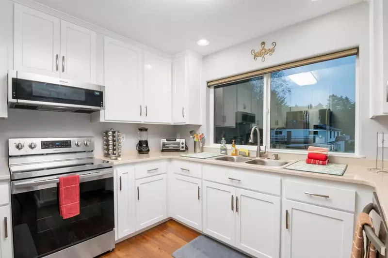 Clean, super equipped kitchen. Nice views from balcony.  -Ashwin