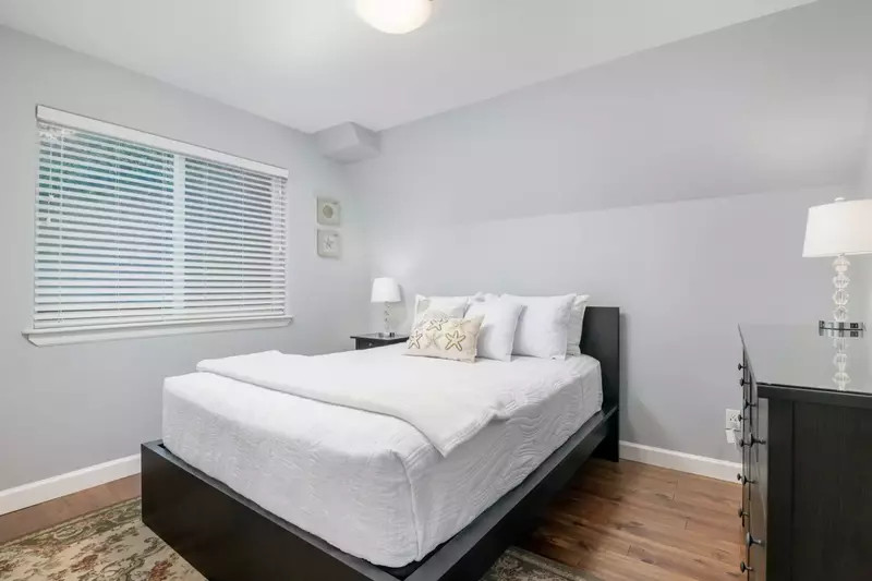 "There were multiple options for great restaurants close by as well. I would highly recommend staying at this beautiful property." - Shannon