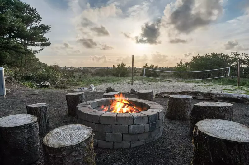 Everyone can gather around the private firepit to enjoy an evening of toasted marshmallows and starlight.