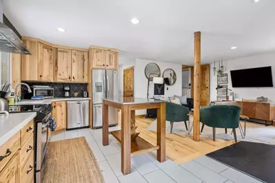 Cook delicious meals for breakfast, lunch, and dinner in this fully equipped kitchen.