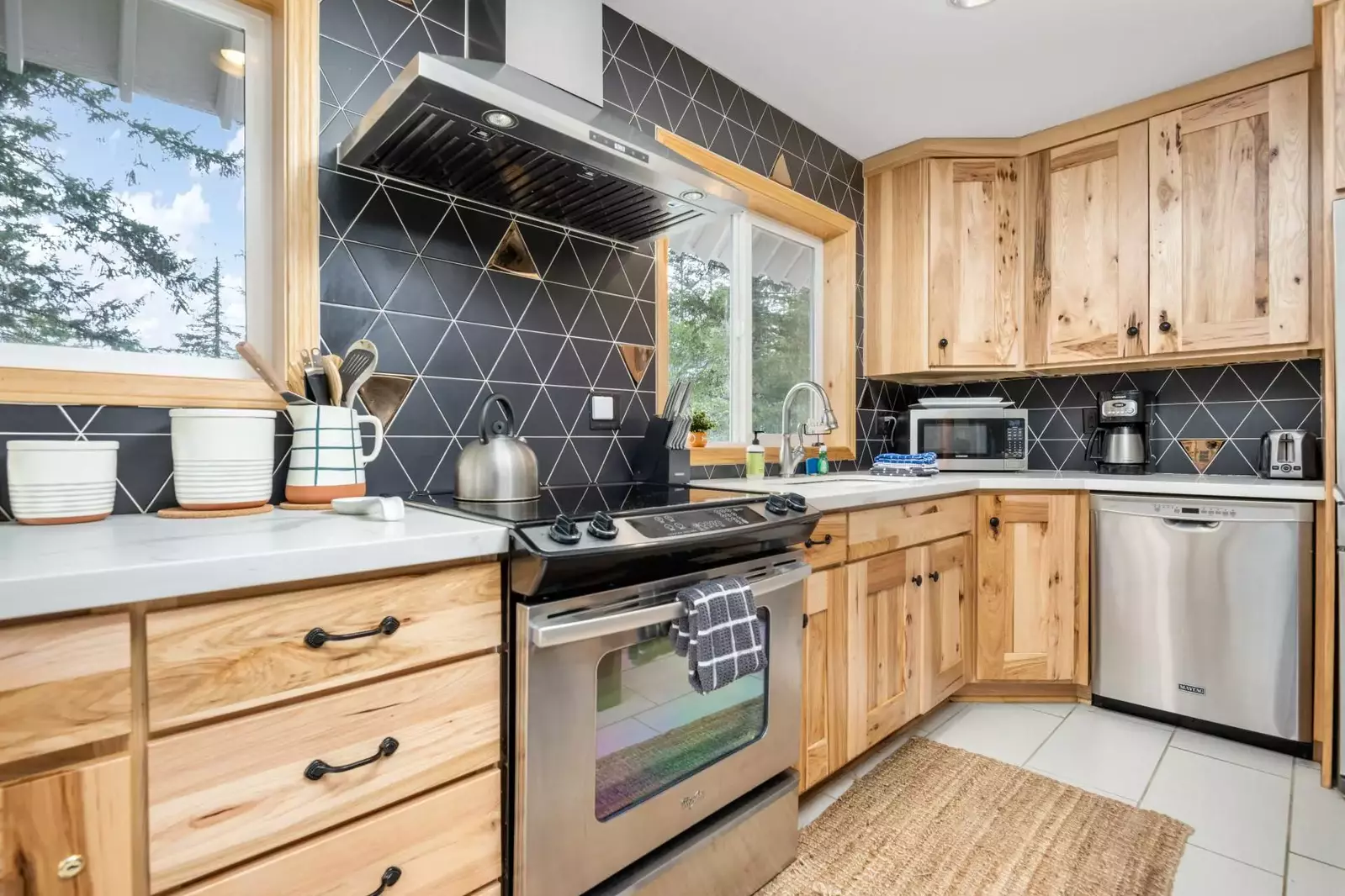 "Awesome place, very clean, very communicative." - Lindley