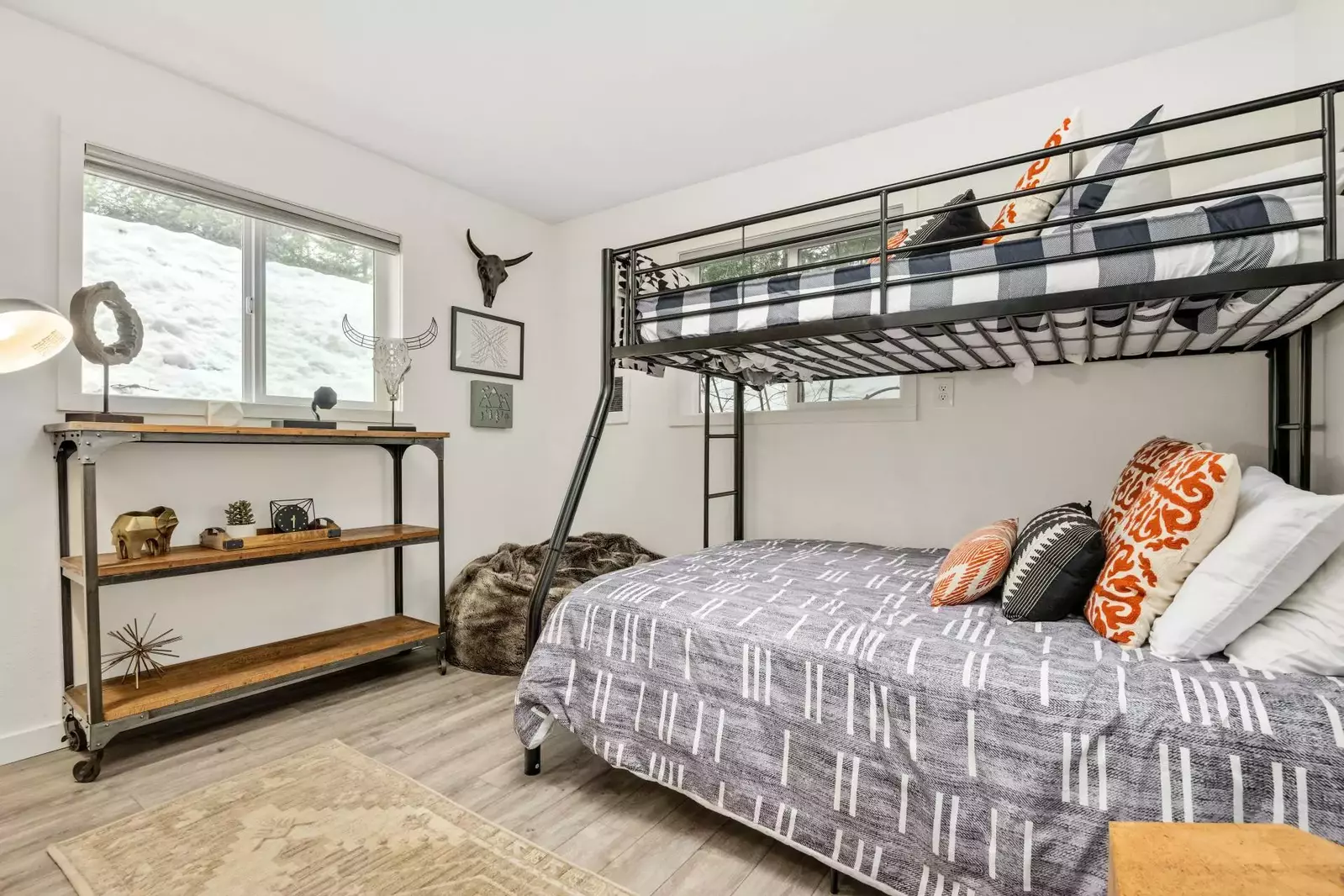 Another fun bunk room!