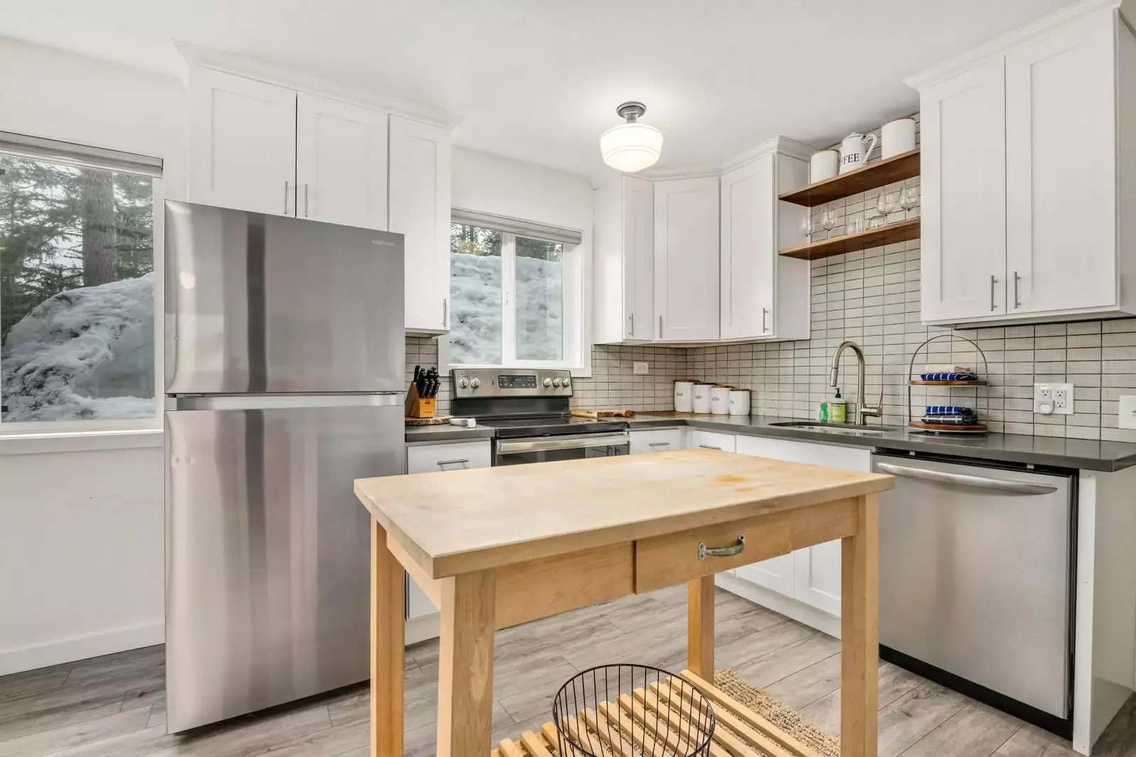 "Very nice home! Great layout for multiple families to have their own space." - Alicia