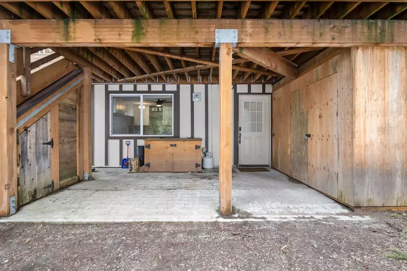 We hope we get to host you at this delightful property. Please reach out to us with any questions. We are happy to answer!