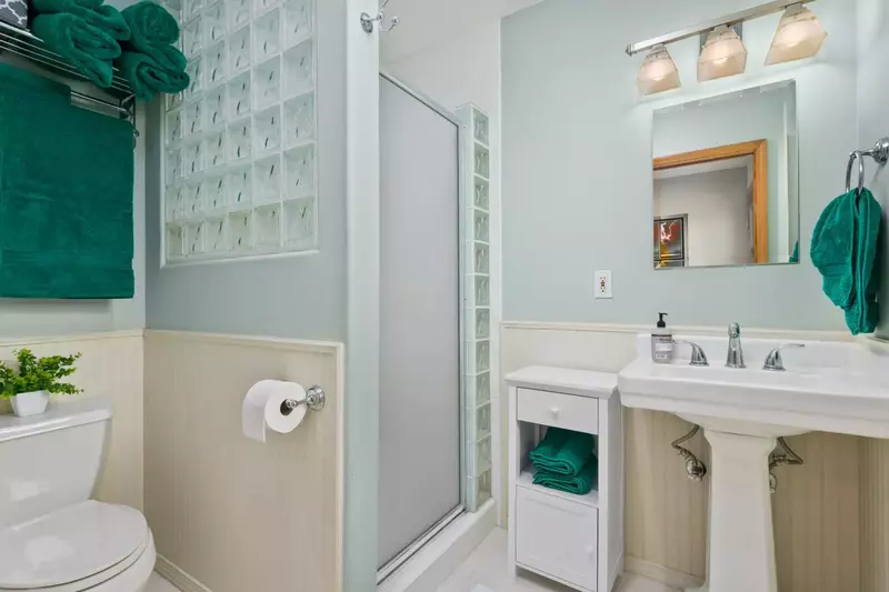 "We have so much room for the ten of us. Well appointed and maintained." - Ryan G.