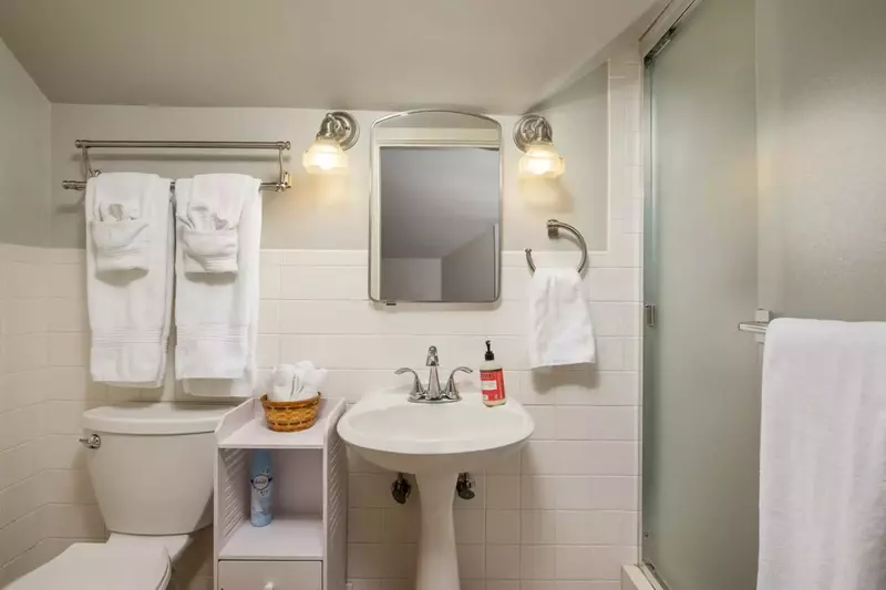 We hope we get to host you at this delightful property. Please reach out to us with any questions. We are happy to answer!