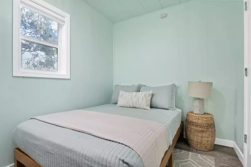 "Thank you for sharing your place with us. Very charming cottage close to the beach. We enjoyed the location." - Rebecca