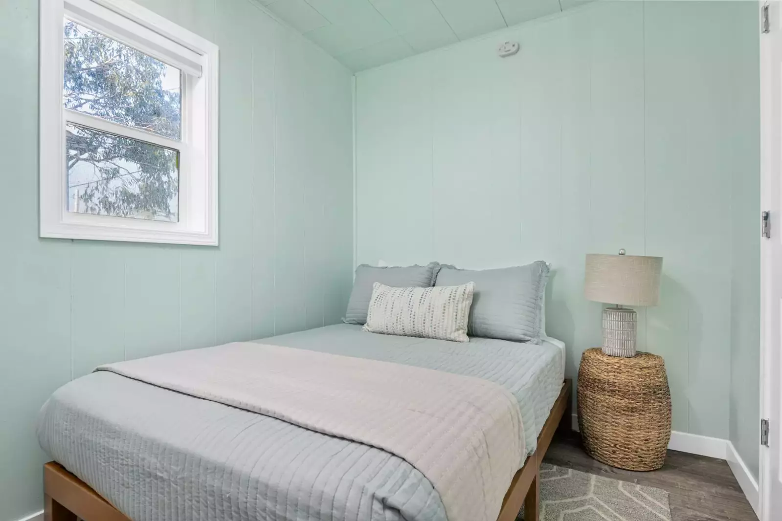 "Thank you for sharing your place with us. Very charming cottage close to the beach. We enjoyed the location." - Rebecca