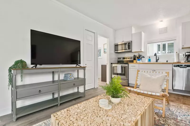 "Stocked up with all the essentials, comfortable bed and couch, and loved that the TV had ROKU." - Treja