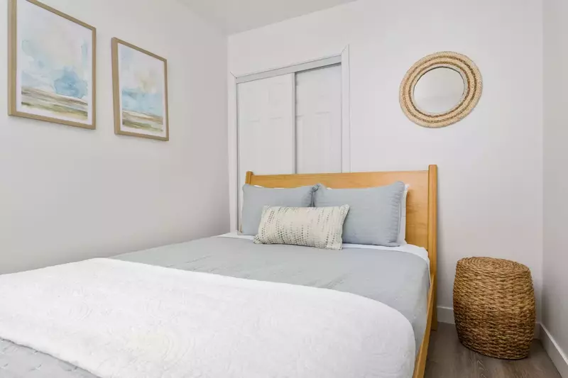 "The house was very clean, good location, we would stay here again and would recommend it to others." - Katie