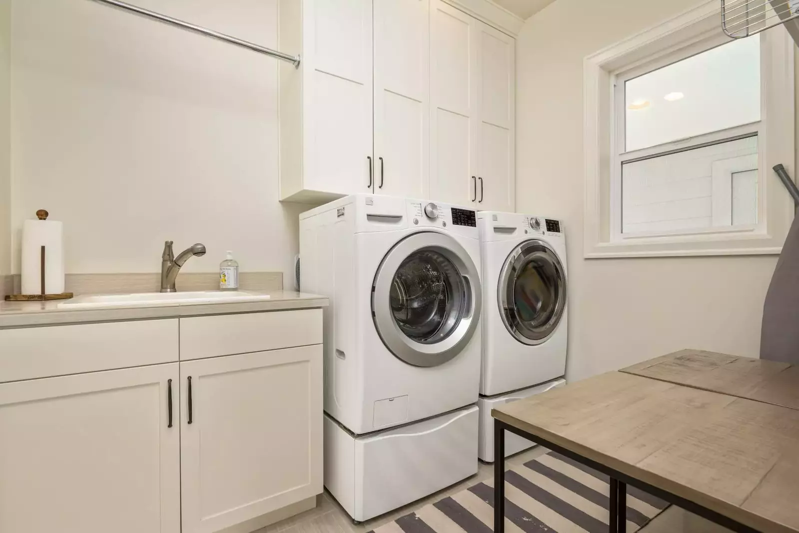 This rental has an up to date washing machine and dryer for guest use.