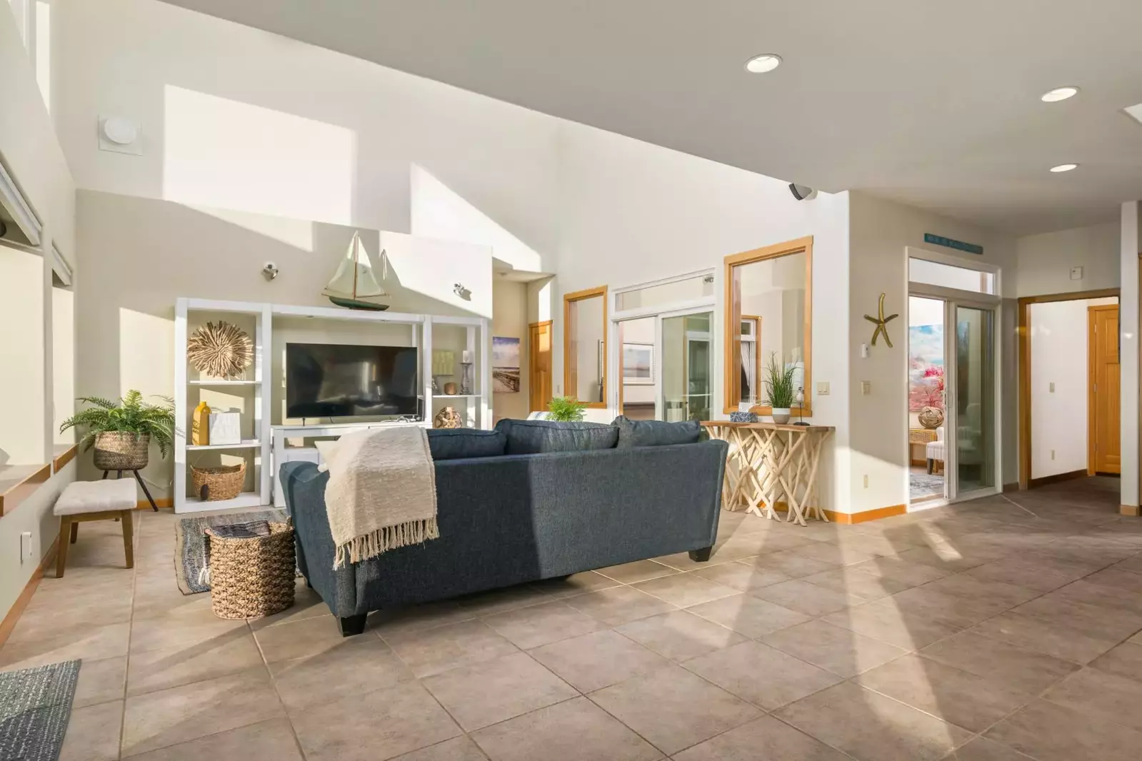 The beautiful furnishings, majestic views from multiple windows, incredible lighting from the sky lights.  -Julie M.