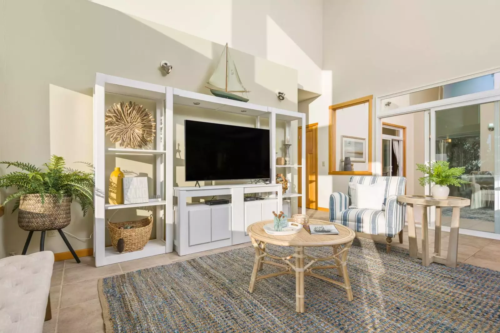 Watch you favorite movies, shows, and sports on this smart tv.