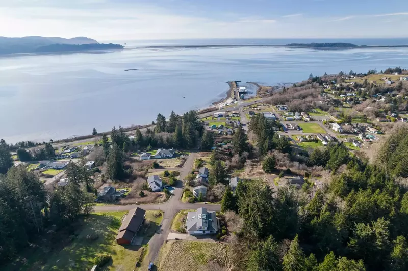 The bay view is breathtaking all day and evening long. Very quiet neighborhood.  -Michael G.