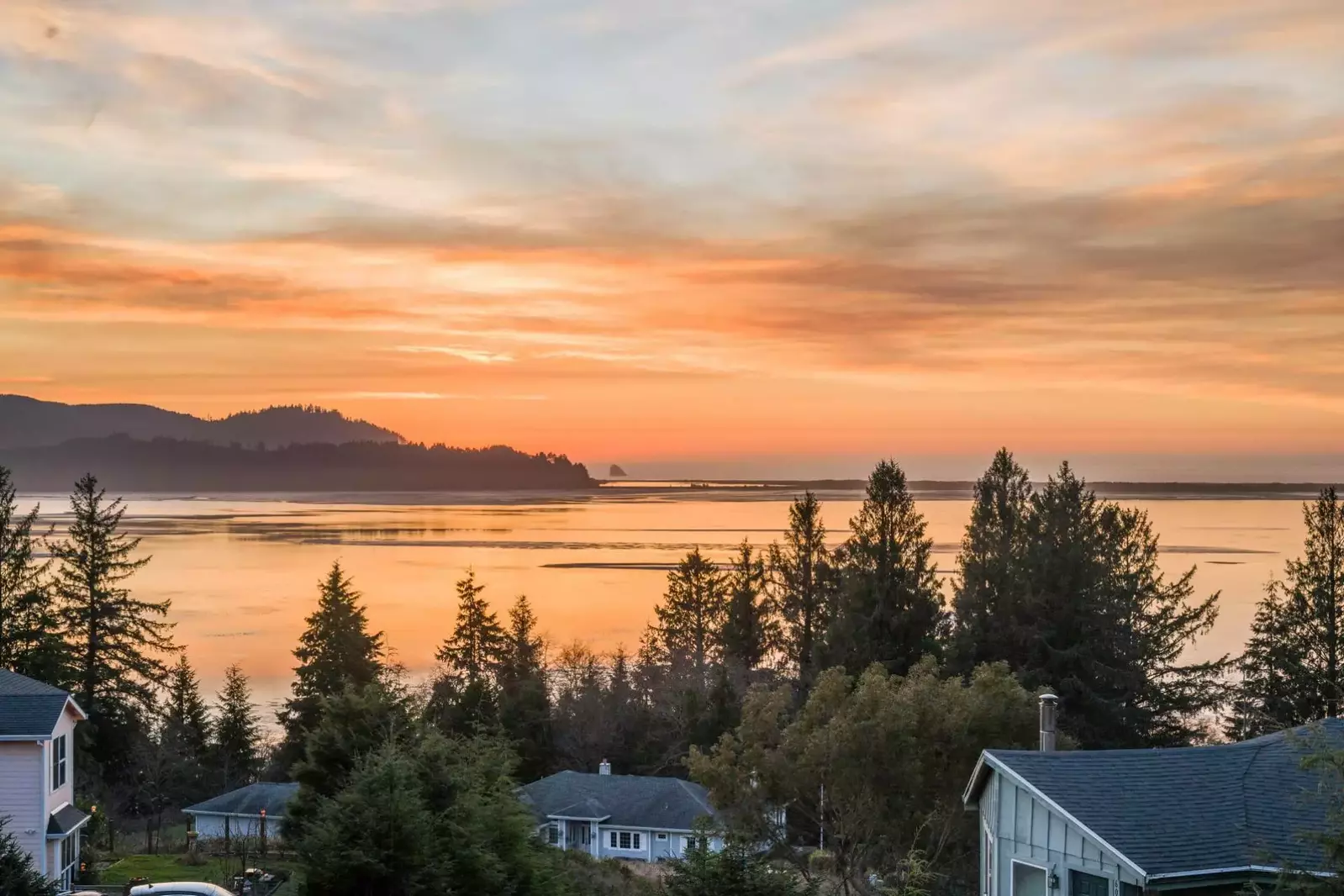 Such a beautiful house and you can’t beat the view from the balcony! -Brandi