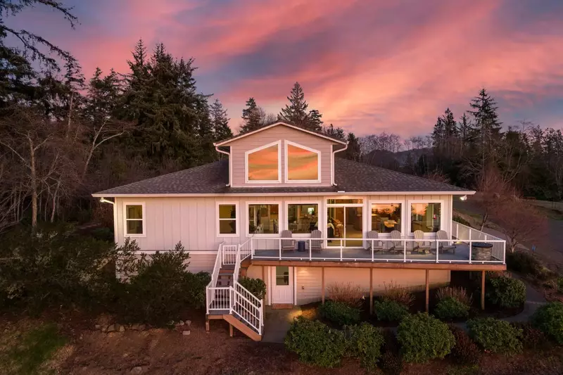 The house was perfect. The views - perfect.  -Candace H.